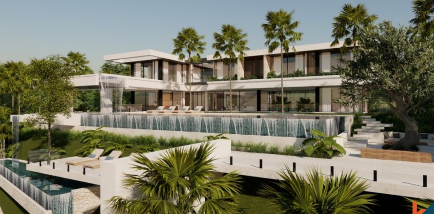 5 bedrooms Villa in Munggu, Mengwi, Badung, Bali (12100)