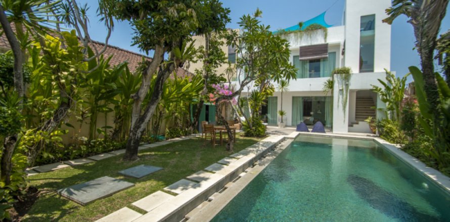 4 bedrooms Villa in Seminyak, Badung, Bali (12101)