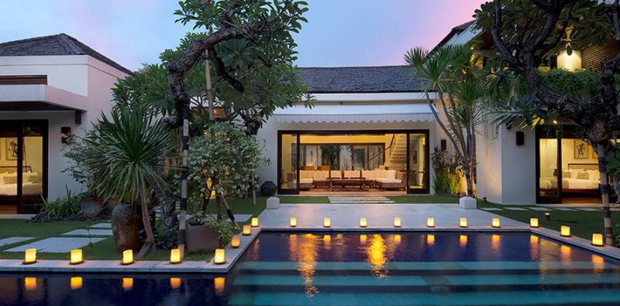 4 bedrooms Villa in Seminyak, Badung, Bali (747)