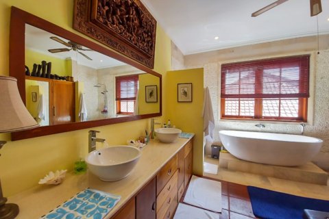4 bedrooms Villa in South Denpasar, Denpasar, Bali (11636) 4