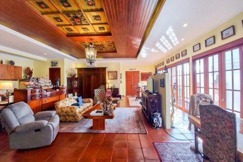 4 bedrooms Villa in South Denpasar, Denpasar, Bali (11636) 13