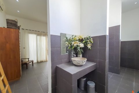 4 bedrooms Villa in Badung, Bali (11637) 24