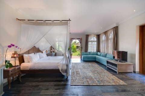 4 bedrooms Villa in Seminyak, Badung, Bali (1268) 13