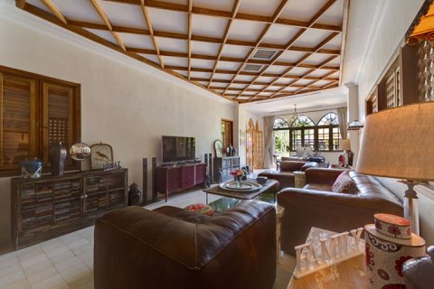 4 bedrooms Villa in Seminyak, Badung, Bali (1268) 29