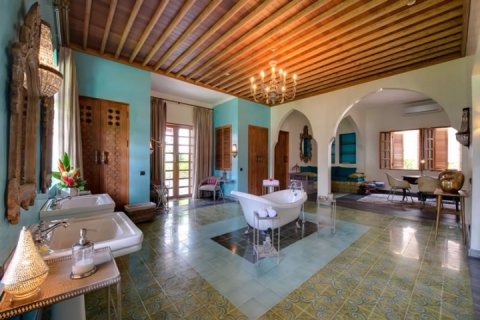 4 bedrooms Villa in Seminyak, Badung, Bali (1268) 7