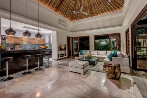 4 bedrooms Villa in Seminyak, Badung, Bali (1265) 10