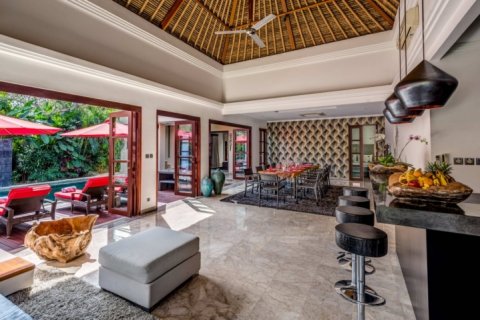 4 bedrooms Villa in Seminyak, Badung, Bali (1265) 5