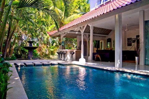 Vila 3 kamar tidur di Seminyak, Badung, Bali (1815)