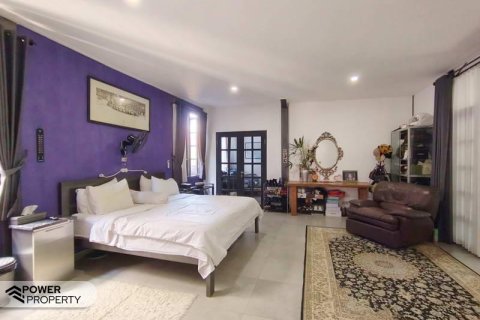 Vila 4 kamar tidur di Kerobokan, Badung, Bali (9261)