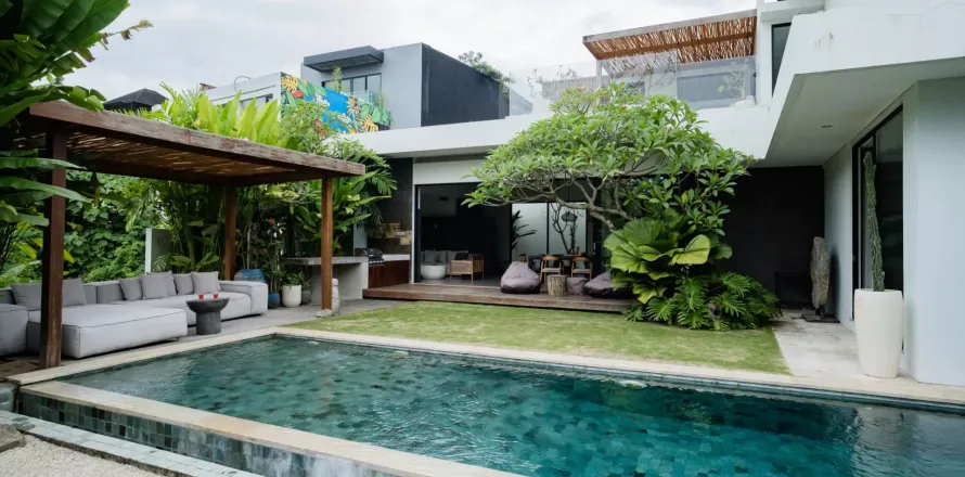 5 bedrooms Villa in Kuta, Badung, Bali (11371)