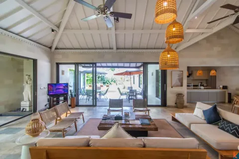 6 bedrooms Villa in Tumbak Bayuh, Mengwi, Badung, Bali (11167) 6