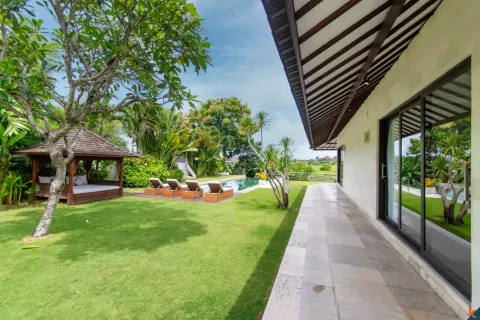 6 bedrooms Villa in Tumbak Bayuh, Mengwi, Badung, Bali (11167) 9