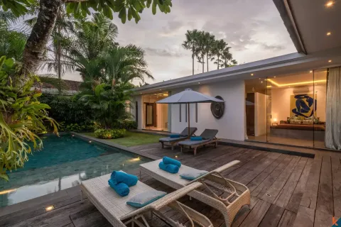 Vila 4 kamar tidur di Kerobokan, Badung, Bali (11162)