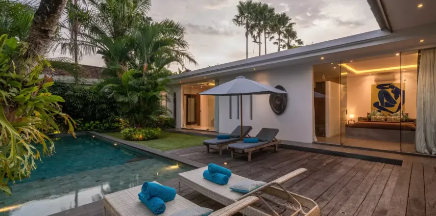 4 bedrooms Villa in Kerobokan, Badung, Bali (11162)