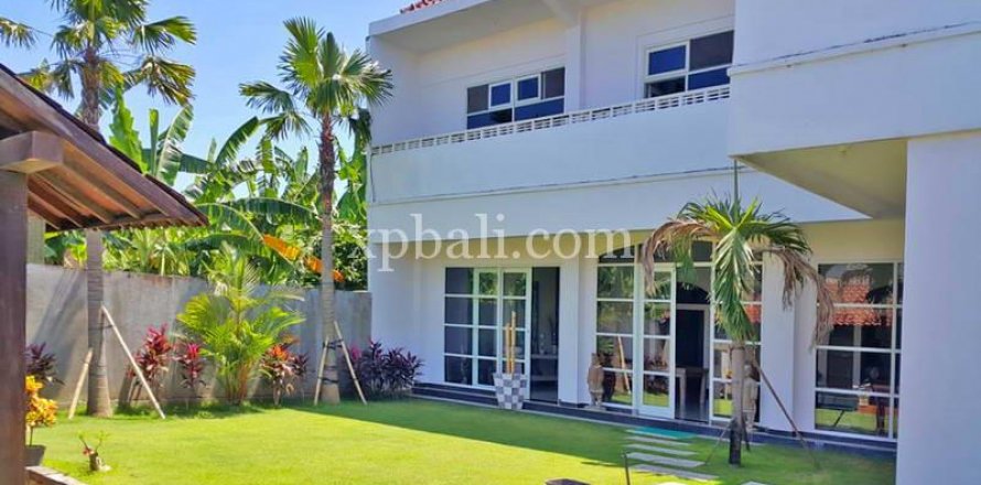 8 bedrooms Villa in Denpasar, Bali (890)