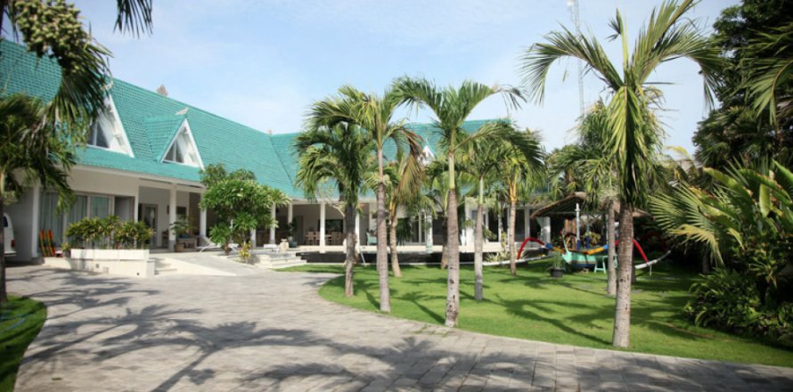 9 bedrooms Villa in South Denpasar, Denpasar, Bali (11847)