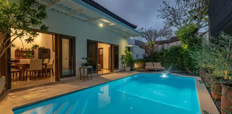 2 bedrooms Villa in Kerobokan, Badung, Bali (11347)