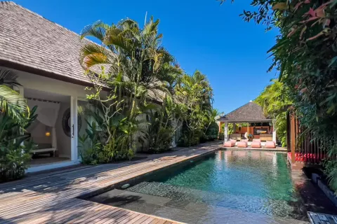 5 bedrooms Villa in Badung, Bali (11342) 2