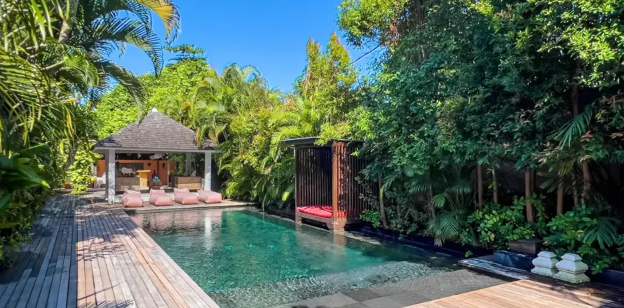 5 bedrooms Villa in Badung, Bali (11342)