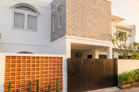 Vila 3 kamar tidur di Seminyak, Badung, Bali (10802)