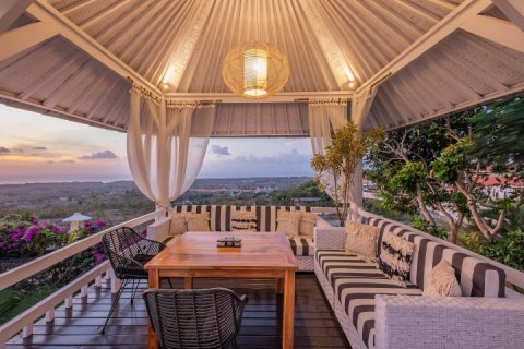 4 bedrooms Villa in South Kuta, Badung, Bali (1328) 6