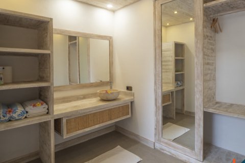 2 bedrooms Villa in Buleleng, Bali (10877) 12