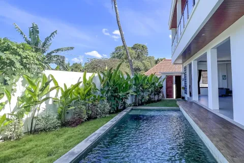 Vila 4 kamar tidur di Tumbak Bayuh, Mengwi, Badung, Bali (11541)