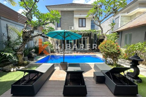Vila 4 kamar tidur di Seminyak, Badung, Bali (13054)
