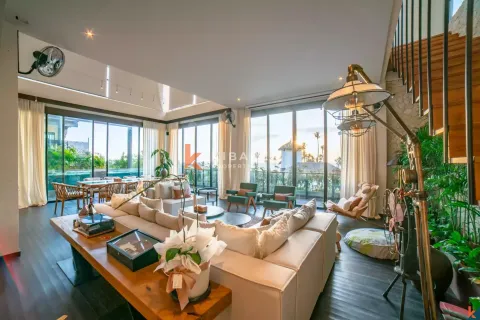 Vila 3 kamar tidur di Tibubeneng, Badung, Bali (13134) 8