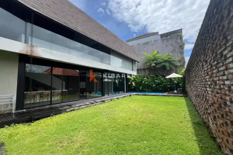 Vila 4 kamar tidur di Badung, Bali (13137)