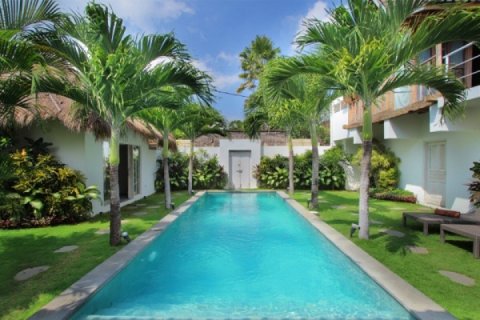 Vila 4 kamar tidur di Seminyak, Badung, Bali (1776)