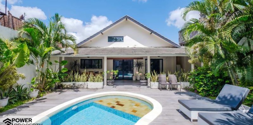3 bedrooms Villa in Kerobokan, Badung, Bali (9781)