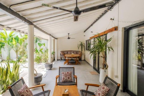 3 bedrooms Villa in Kerobokan, Badung, Bali (9781) 5