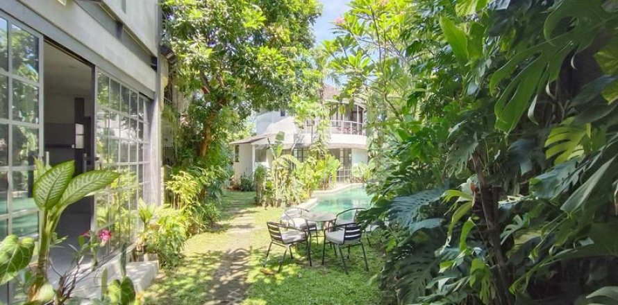 Vila 4 kamar tidur di Kerobokan, Badung, Bali (9280)