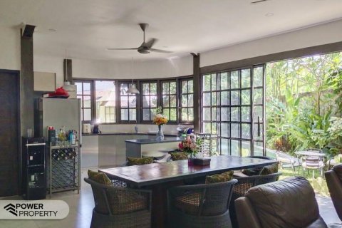 Vila 4 kamar tidur di Kerobokan, Badung, Bali (9280) 25