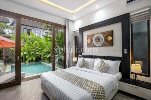 Vila 29 kamar tidur di Seminyak, Badung, Bali (771)