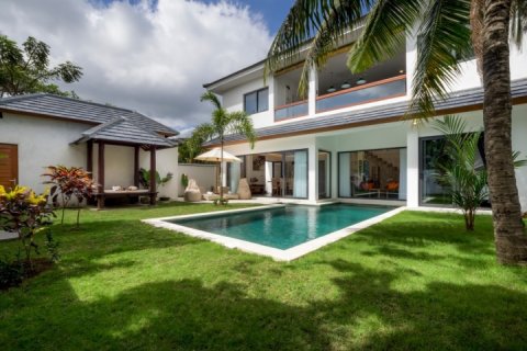 Vila 3 kamar tidur di Seminyak, Badung, Bali (1844)