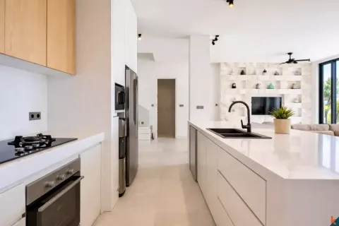 Vila 3 kamar tidur di Kuta, Badung, Bali (13875) 14