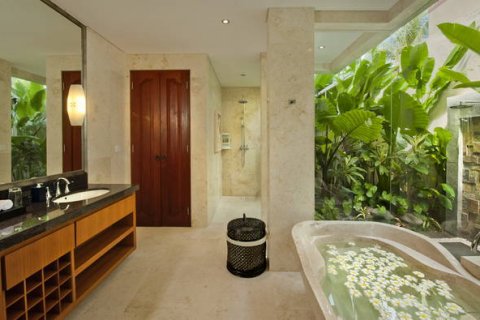 Vila 4 kamar tidur di Seminyak, Badung, Bali (1408) 9
