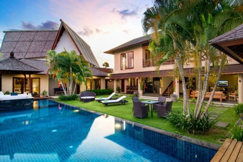 Vila 5 kamar tidur di Seminyak, Badung, Bali (1407)