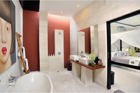 4 bedrooms Villa in Seminyak, Badung, Bali (1405) 5