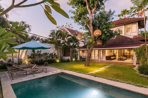 Vila 3 kamar tidur di Seminyak, Badung, Bali (5163)