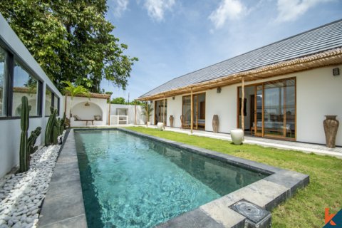 Vila 4 kamar tidur di Canggu, Badung, Bali (11311)