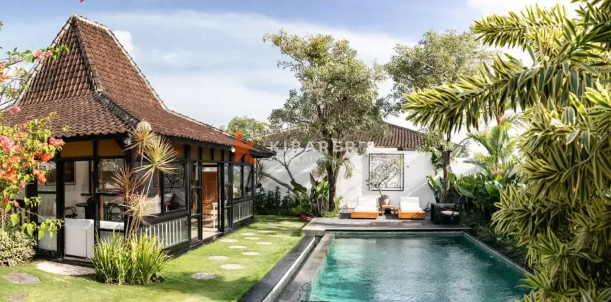 Vila 3 kamar tidur di Tibubeneng, Badung, Bali (12468)