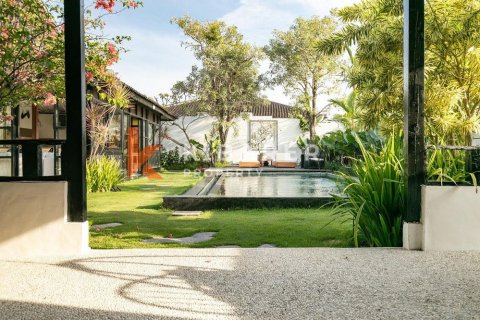 Vila 3 kamar tidur di Tibubeneng, Badung, Bali (12468) 15
