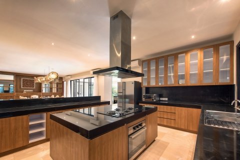 4 bedrooms Villa in South Kuta, Badung, Bali (1390) 18