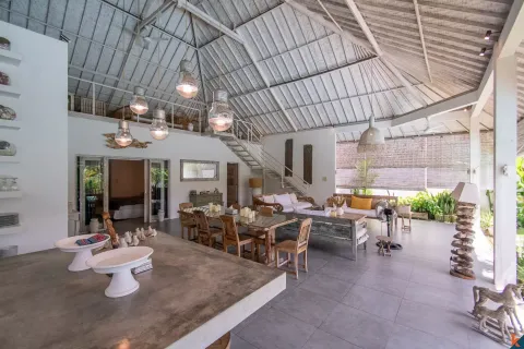3 bedrooms Villa in Kerobokan, Badung, Bali (10851) 14
