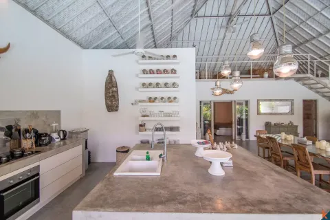 3 bedrooms Villa in Kerobokan, Badung, Bali (10851) 13