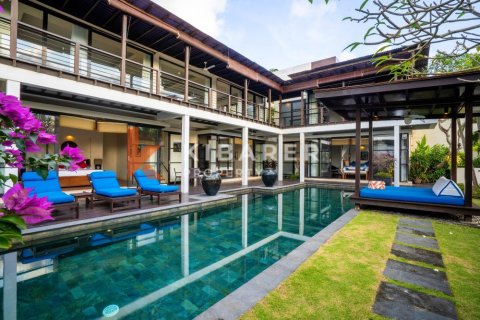 Vila 4 kamar tidur di Jimbaran, Badung, Bali (12783)