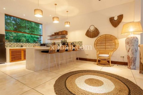 4 bedrooms Villa in Tampaksiring, Gianyar, Bali (5908) 20